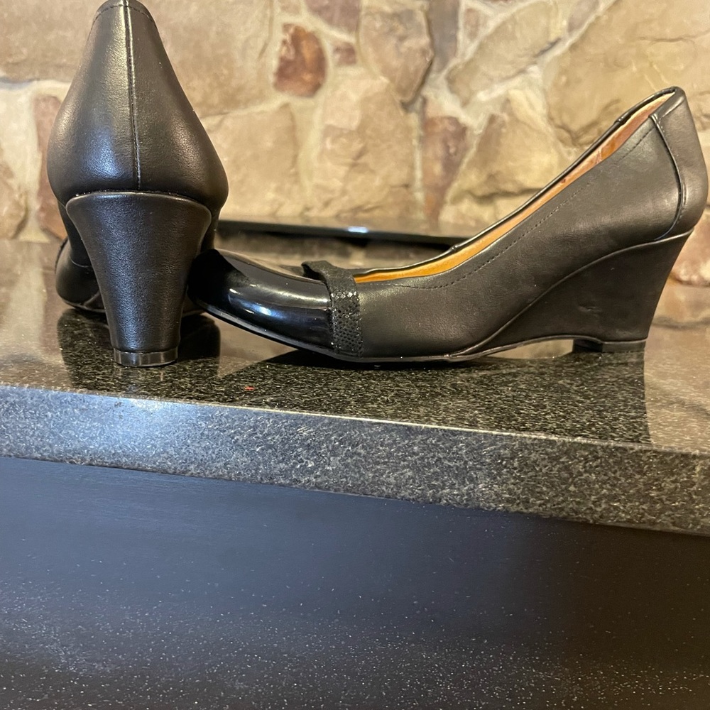 Bumper Leather Tie Up Bootie Size 9 - image 3